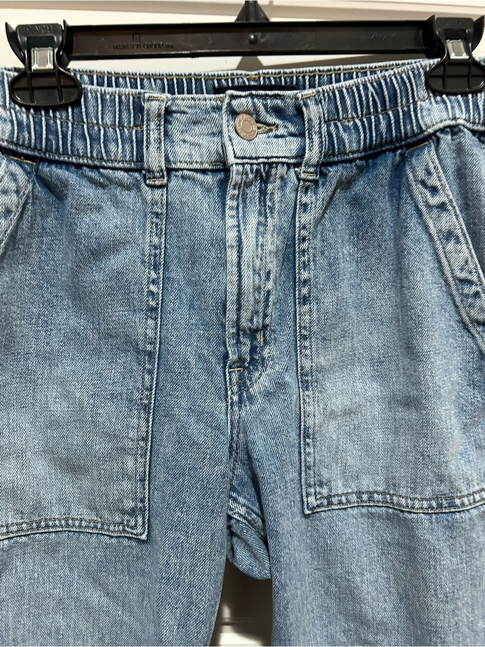 Gap denim Elastic Waist Denim jogger jeans - Picture 2 of 4